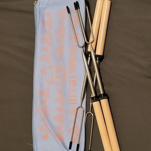 Roasting sticks with carrying case